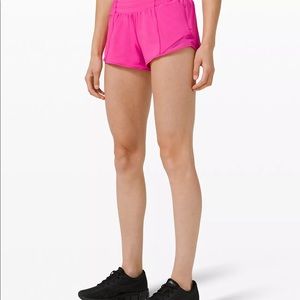 NWT Lululemon Hotty Hot Low Rise 2.5” Shorts